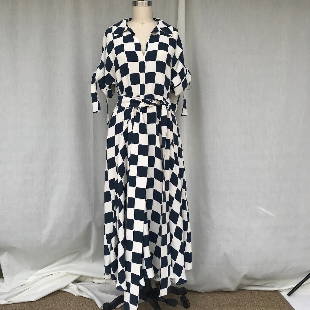 Creatures of Comfort short sleeve dress w/ belt